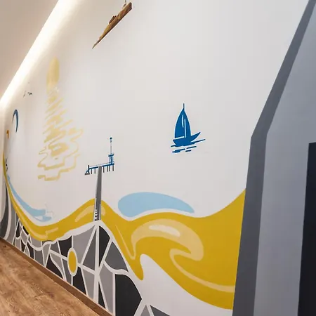 Апартаменты Spacious, Free Parking, 3min Beach, Flora Panorama Бургас