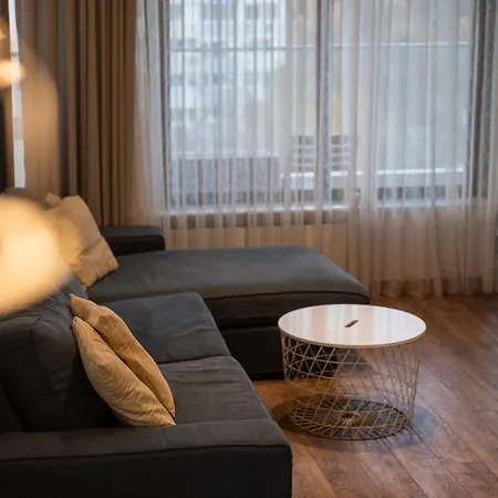 Spacious, Free Parking, 3min Beach, Flora Panorama Апартаменты *