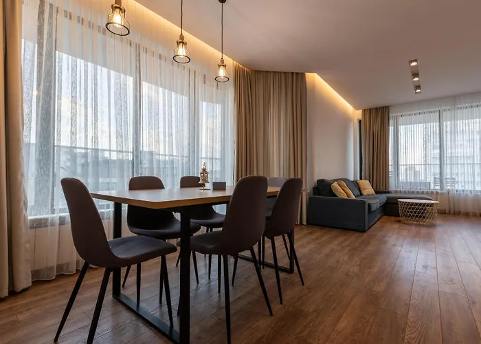 Appartamento Spacious, Free Parking, 3min Beach, Flora Panorama *